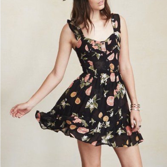 Reformation Raleigh Dress - Picture 2 of 3